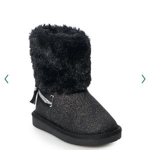 Toddler Girls Size 10 Fuzzy Boots